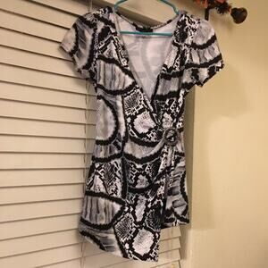 Susan Lawrence V Neck Patterned Blouse Small